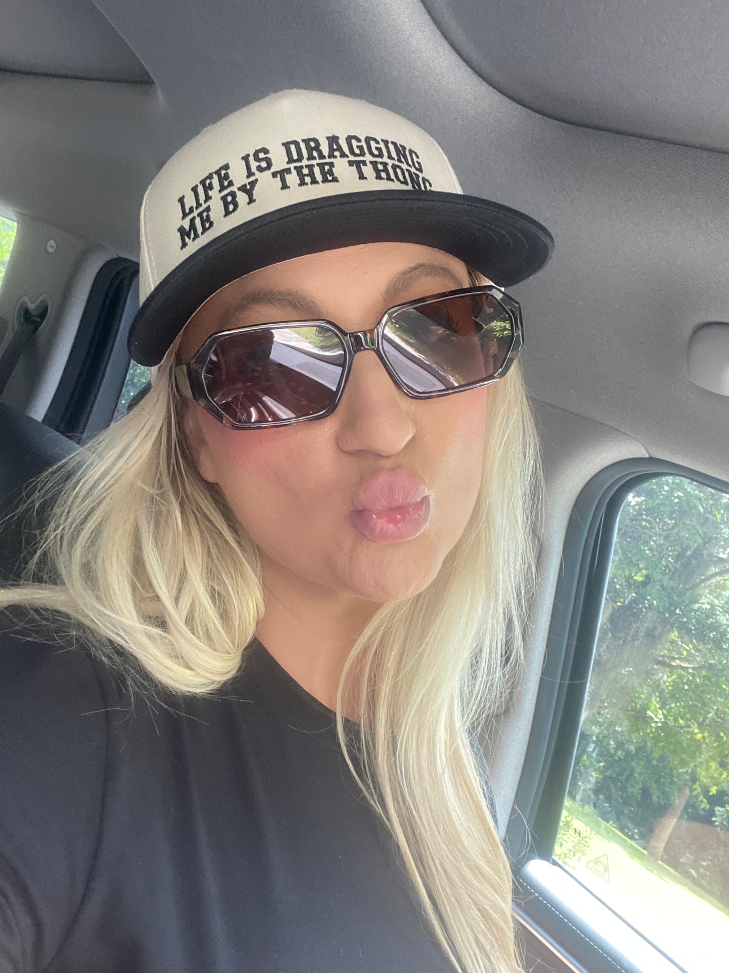 Thong Hat